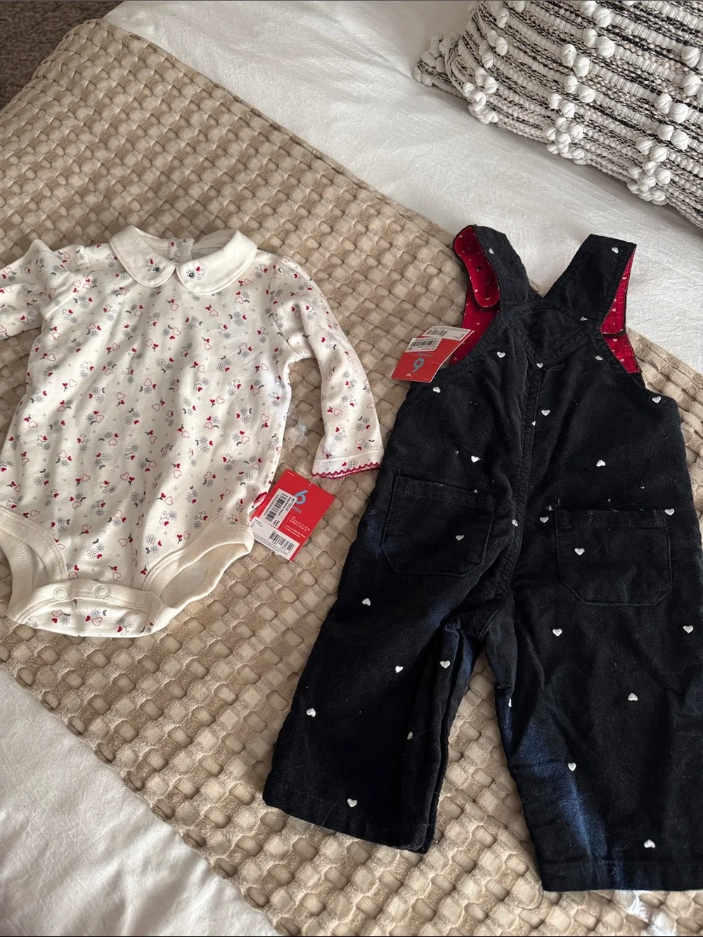 BNWT Girl 6 months Heart Corduroy Overalls with ruffle collar onesie Bodysuit